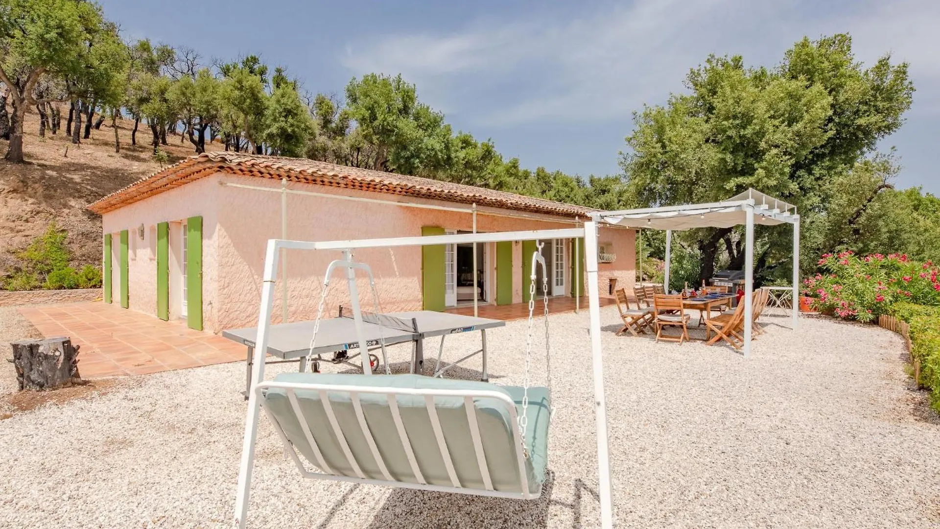 Holiday Home Mas Des Chenes By Interhome Grimaud 0*,  Francia